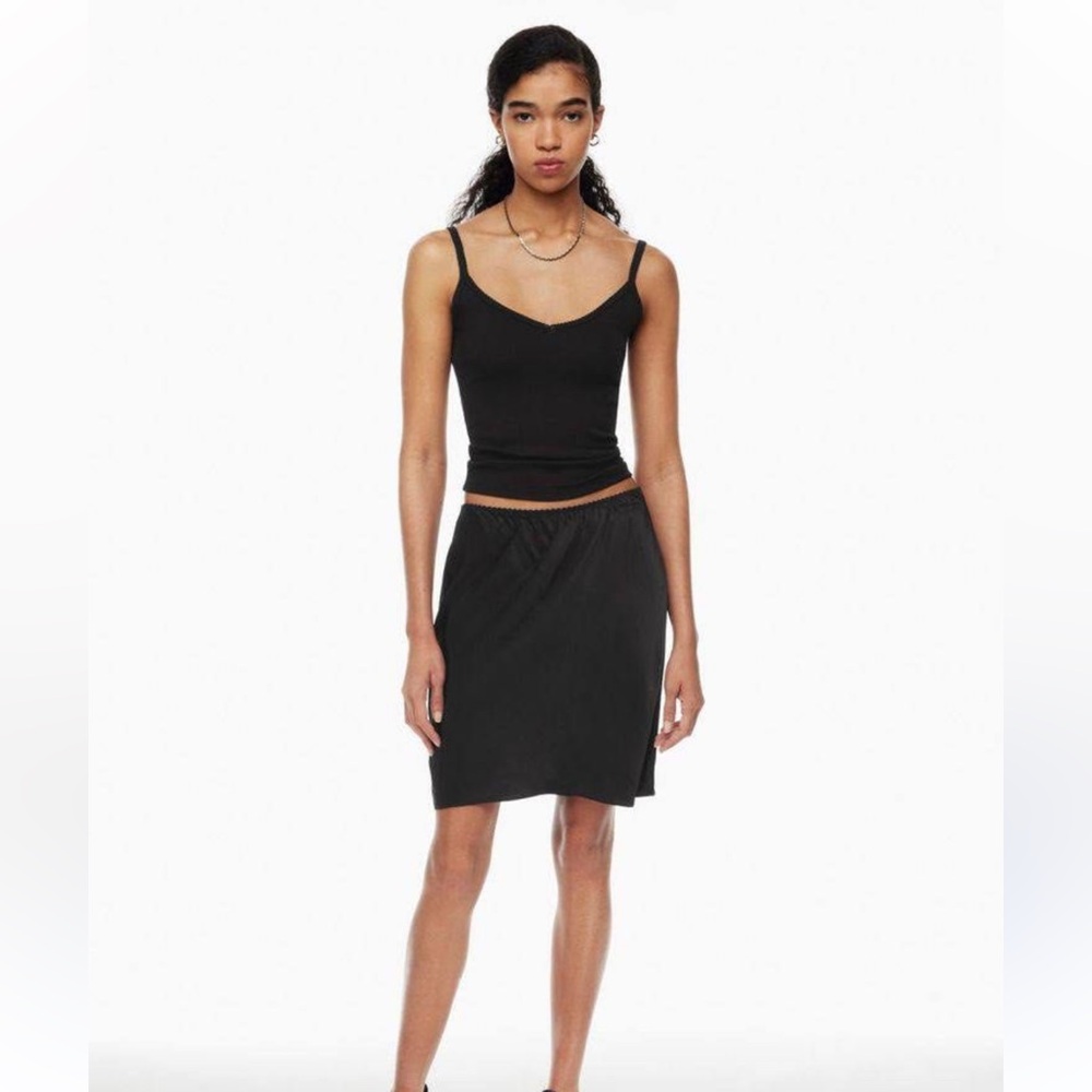 Aritzia - Sunday Best Galette skirt in black